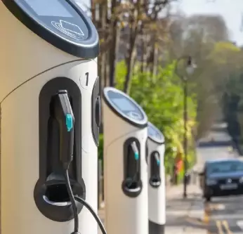 Darmowe stacje ładowania samochodów elektrycznych w Polsce
