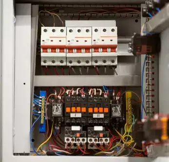 Nowe przyłącze elektryczne - co warto wiedzieć?