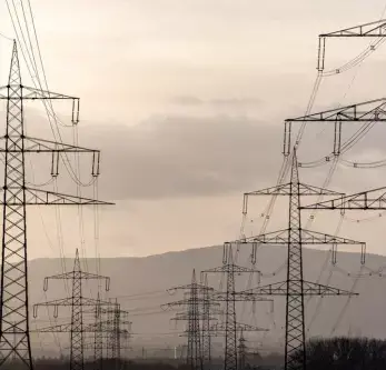 Sprzedawca a dystrybutor energii - czym się różnią?